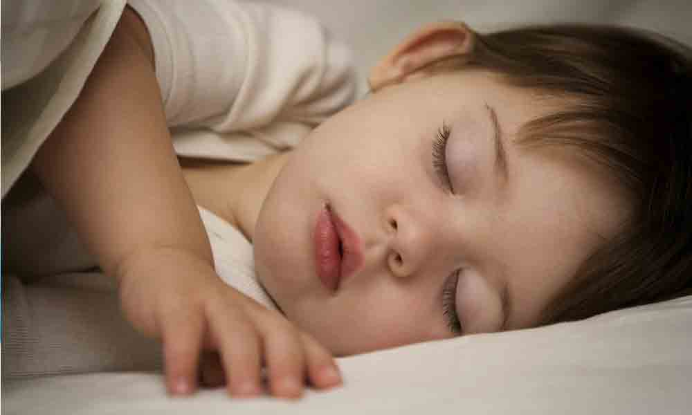 اهمیت خواب برای کودکان چیست؟