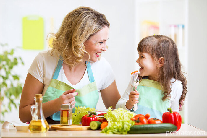 معرفی ۸ روش برای علاقه‌مند کردن کودکان به خوراک سالم